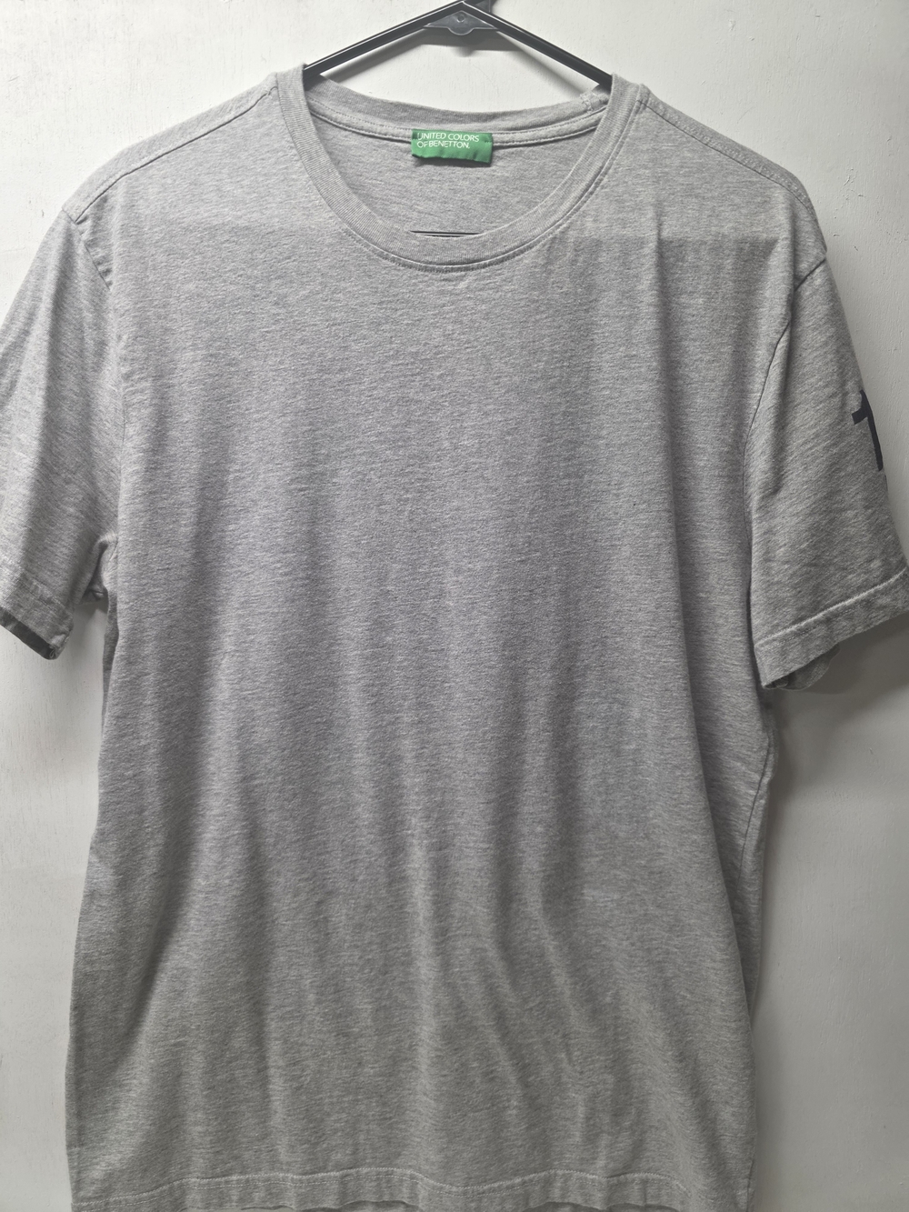 United Colors of Benetton 1965 Empathy T Shirt Gray Sleeve Graphic Size S